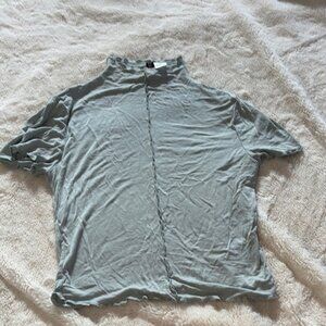 Divided H&M high Neck T-Shift Green Size Small